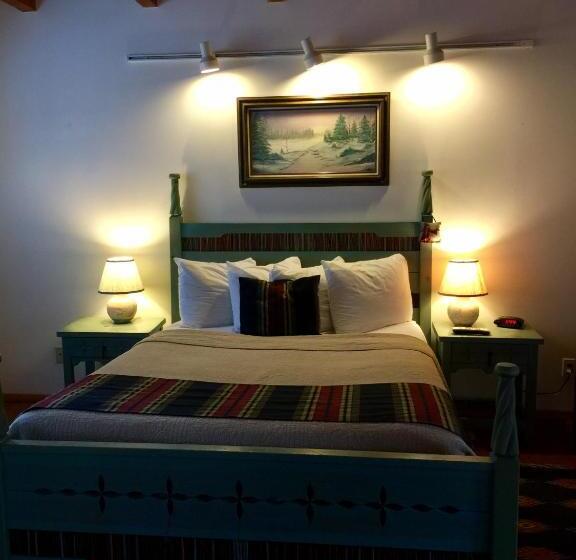 酒店 Guadalupe Inn