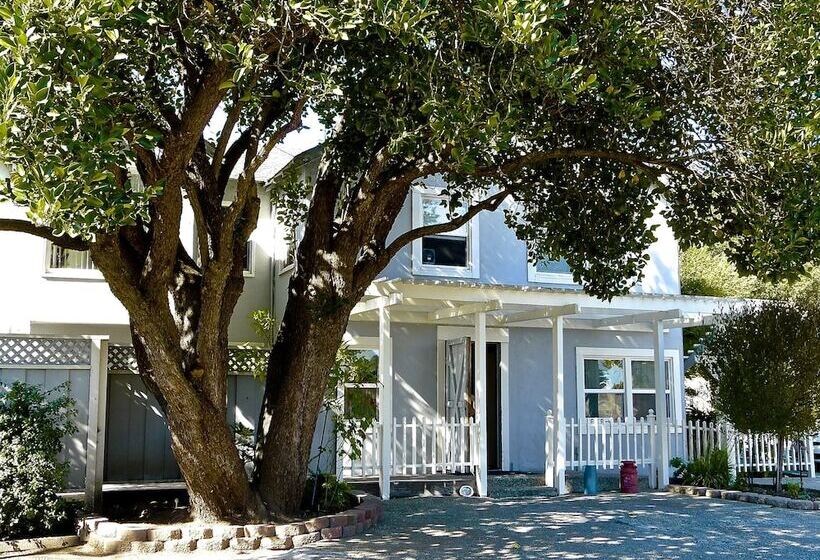 ホテル Harbor Inn