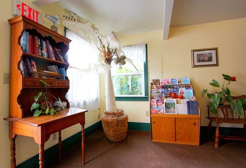 ホテル Harbor Inn