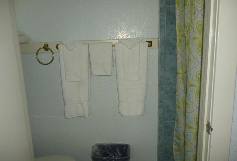 ホテル Harbor Inn