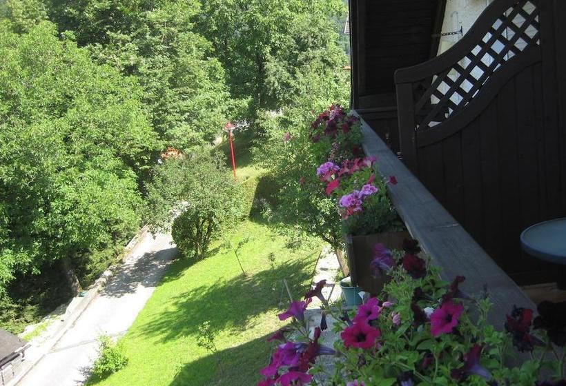 هتل Haus Anastasia