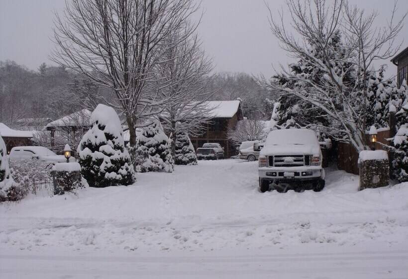 فندق Hemlock Inn