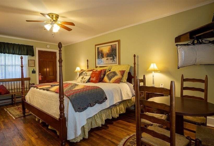 فندق Hemlock Inn