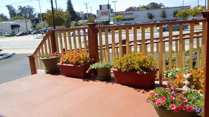 ホテル Hitching Post Studios Inn