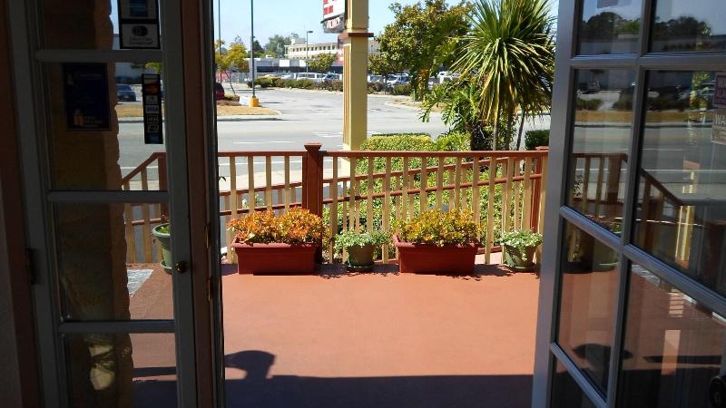 ホテル Hitching Post Studios Inn