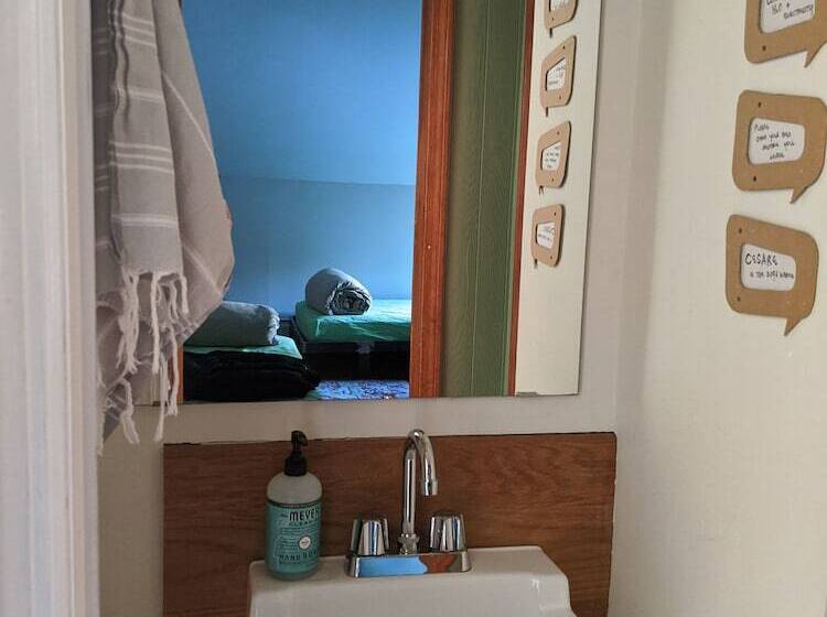 هتل Hostel Tevere