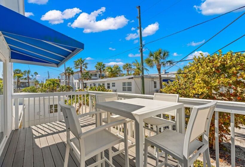 酒店 Inn On The Beach