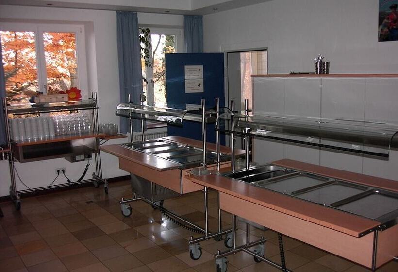 فندق Jugendherberge Aachen