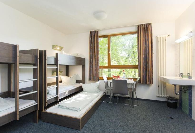 فندق Jugendherberge Aachen