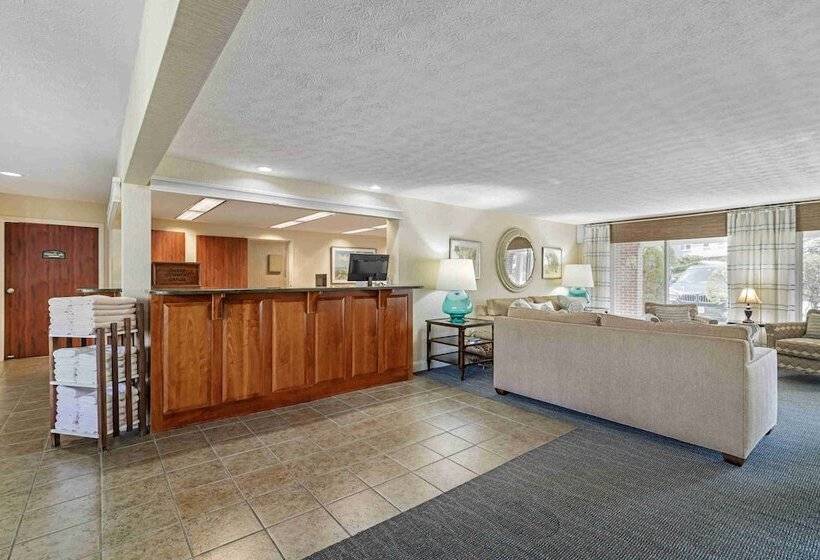 호텔 Juniper Hill Inn