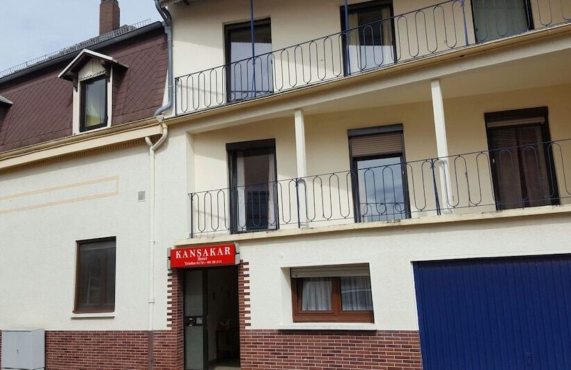 Отель Kansakar