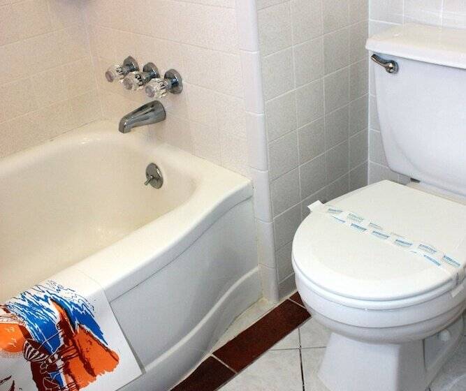 בית מלון כפרי Key West