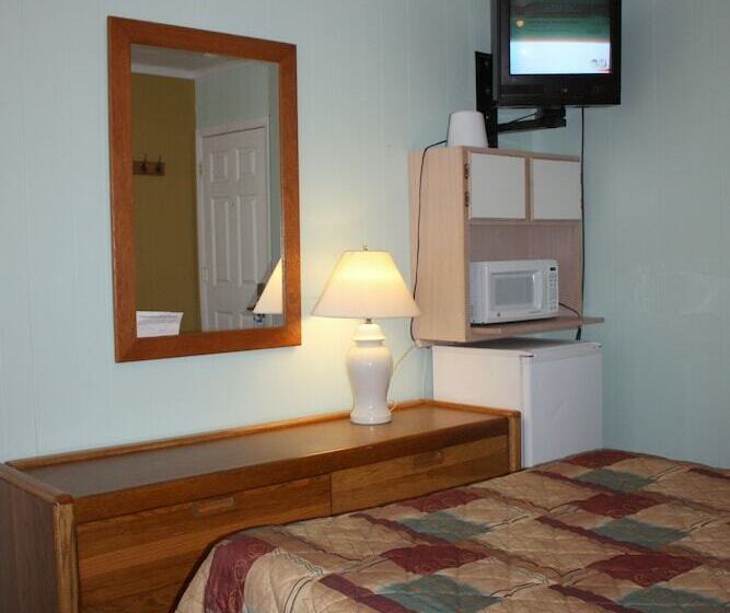 בית מלון כפרי Key West