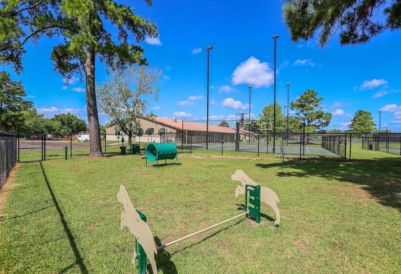 فندق Lake Conroe Rv & Camping Resort