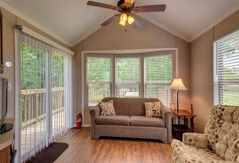 فندق Lake Conroe Rv & Camping Resort