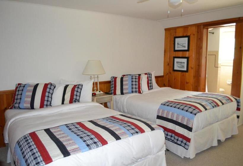 호텔 Buzz S Lakeside Inn