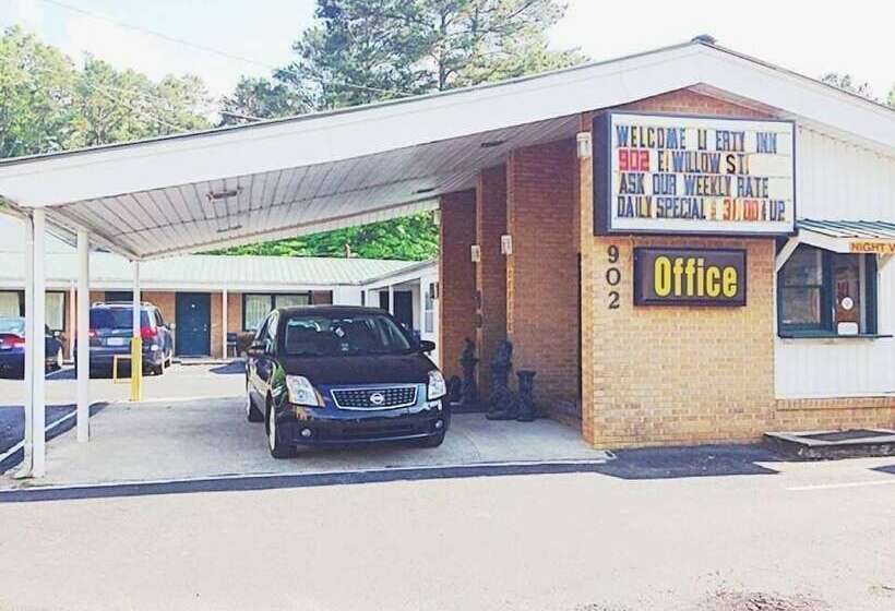 בית מלון כפרי Liberty Inn