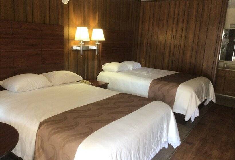 בית מלון כפרי Liberty Inn