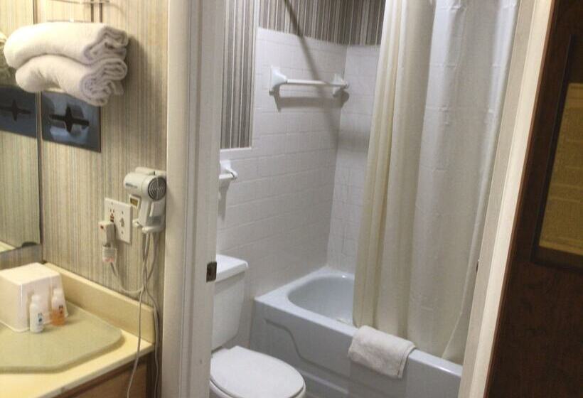 בית מלון כפרי Liberty Inn