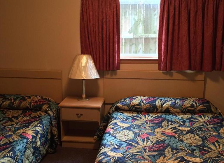 호텔 Macthrift Motor Inn