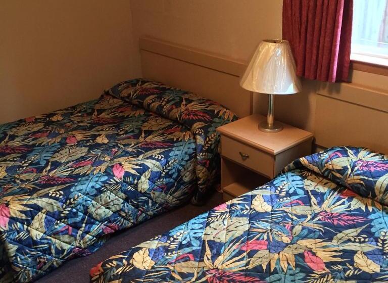 호텔 Macthrift Motor Inn