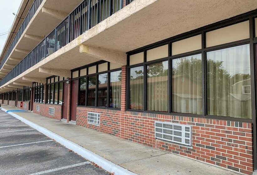 호텔 Macthrift Motor Inn