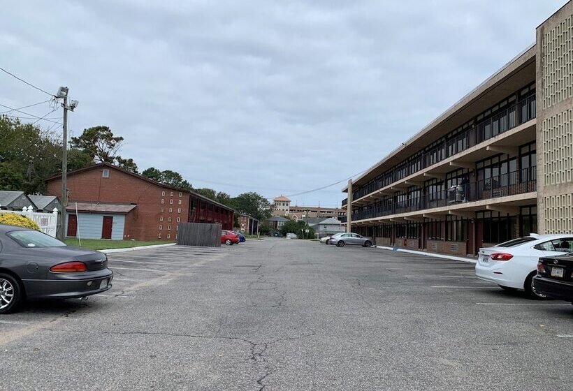 호텔 Macthrift Motor Inn