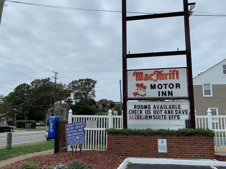 호텔 Macthrift Motor Inn