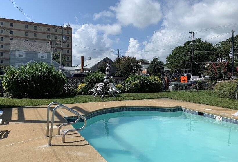 호텔 Macthrift Motor Inn