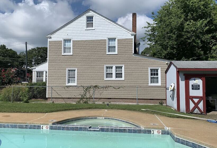 호텔 Macthrift Motor Inn