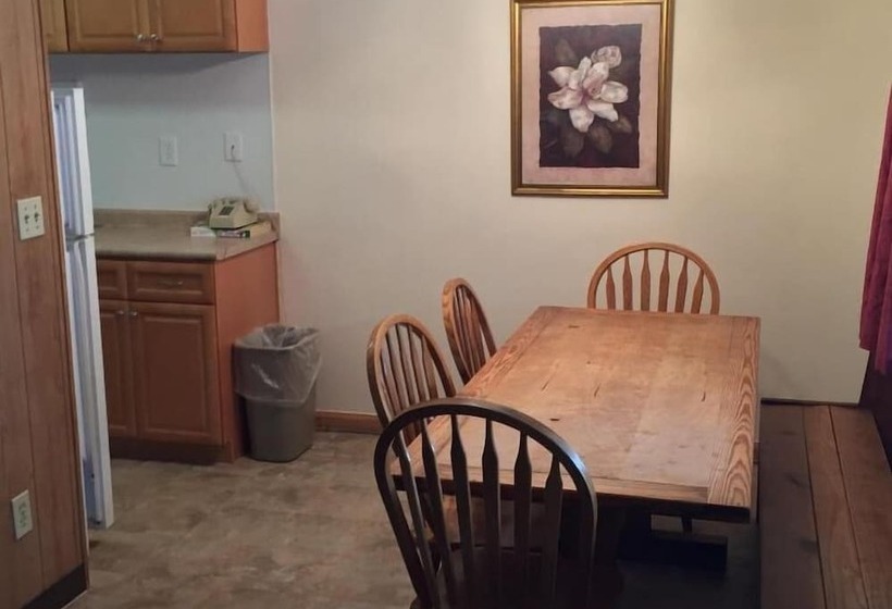 호텔 Macthrift Motor Inn