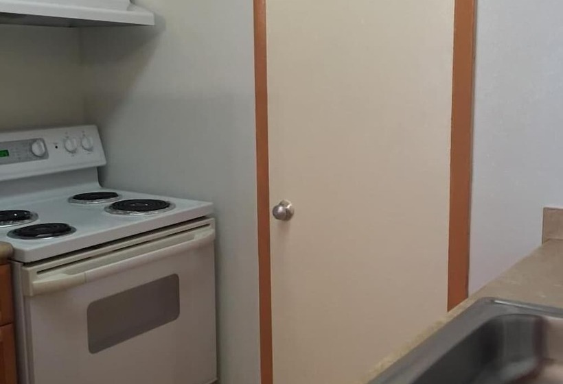 호텔 Macthrift Motor Inn