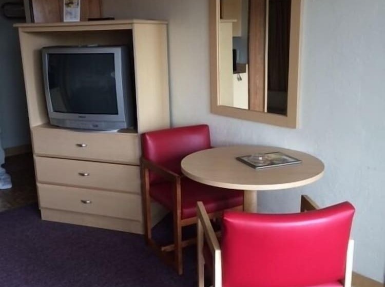 호텔 Macthrift Motor Inn