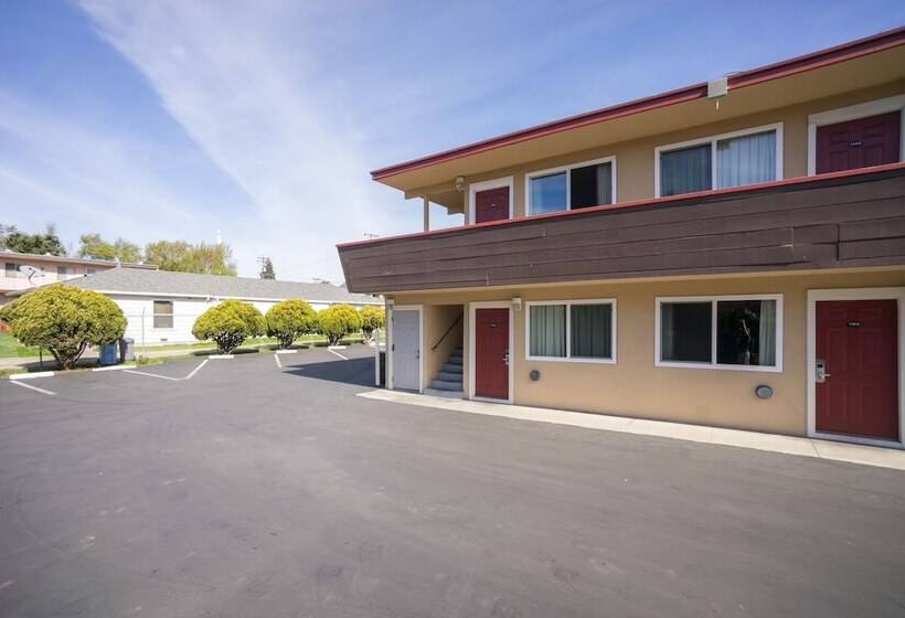 ホテル Marina Inn Berkeley