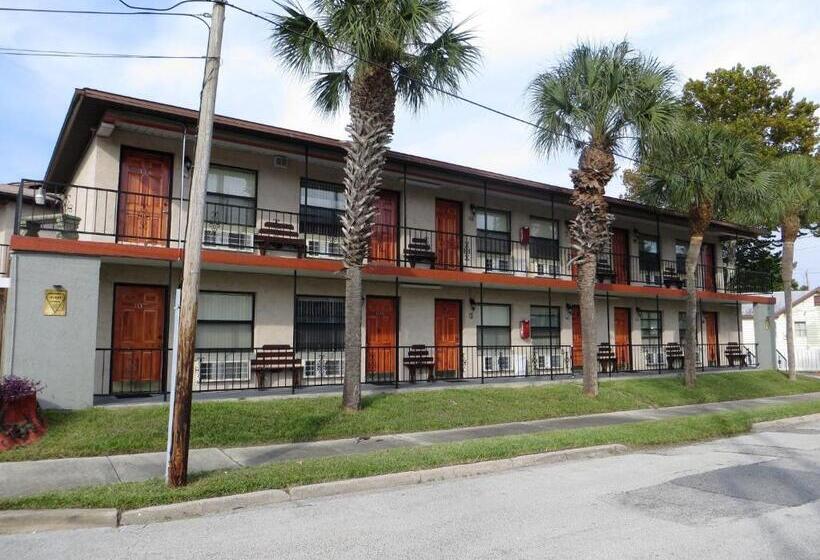 فندق Merida Inn And Suites