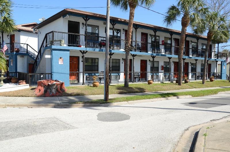 فندق Merida Inn And Suites