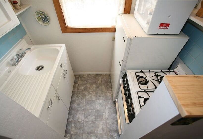 فندق Mile High Ranch