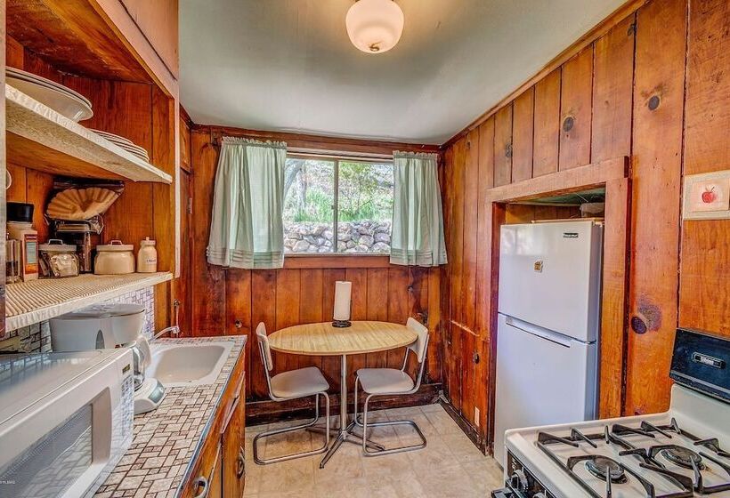 فندق Mile High Ranch