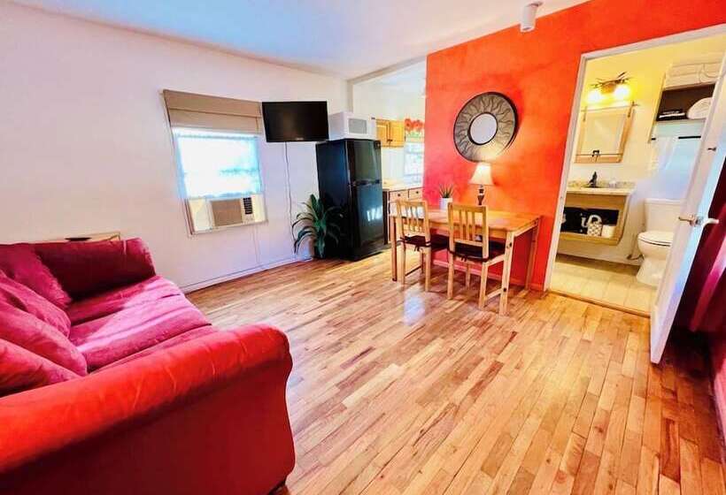 فندق Mile High Ranch