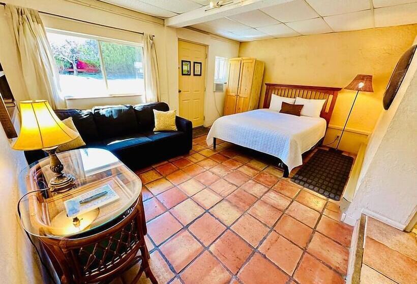 فندق Mile High Ranch