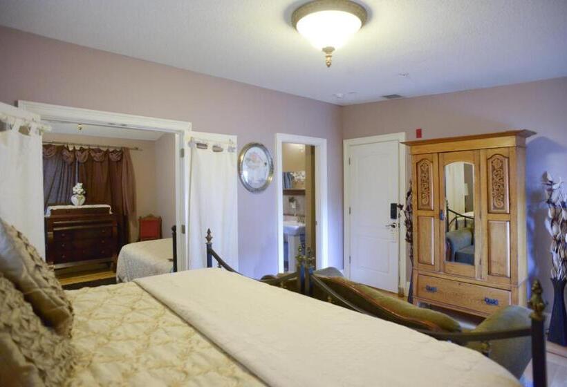 בית מלון כפרי Naomi's Inn Bed & Breakfast