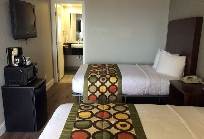 Отель Ocean's 24