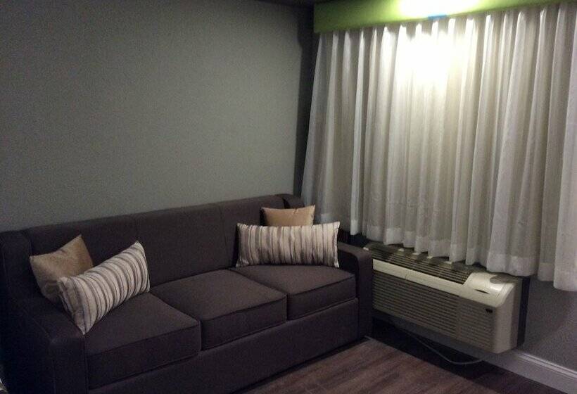 Отель Ocean's 24