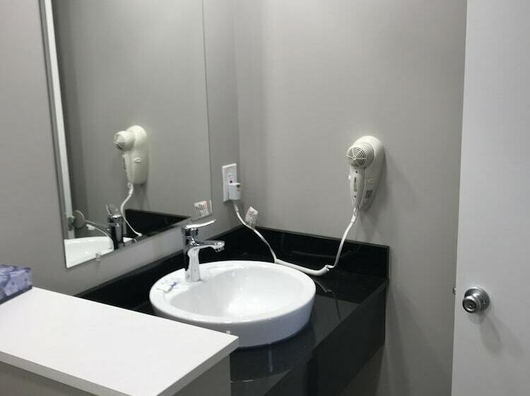 Отель Ocean's 24