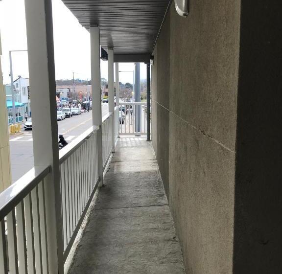 Отель Ocean's 24