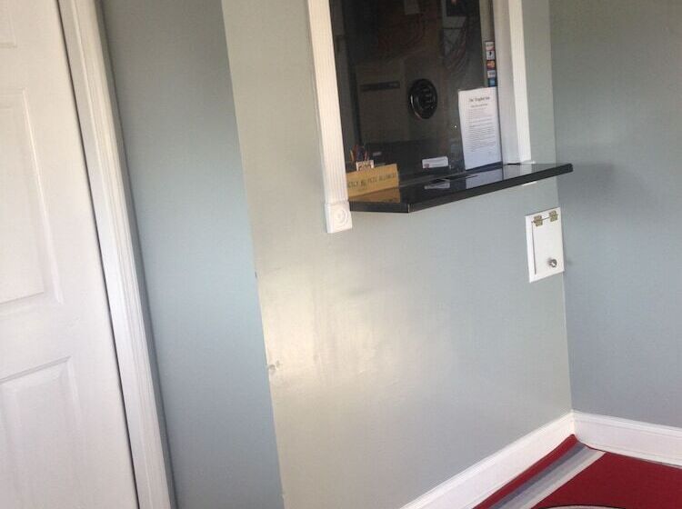 호텔 Ole English Inn