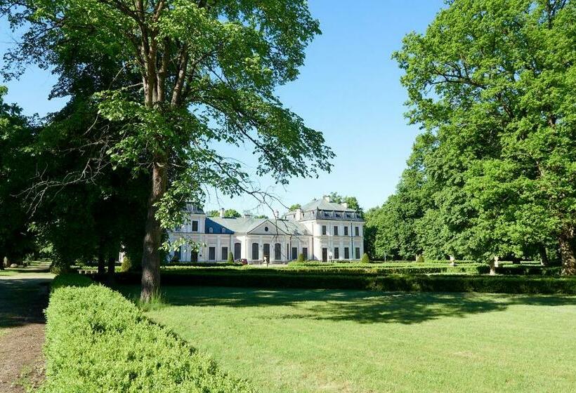 فندق Palac Sieniawa