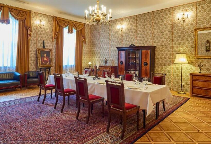 فندق Palac Sieniawa