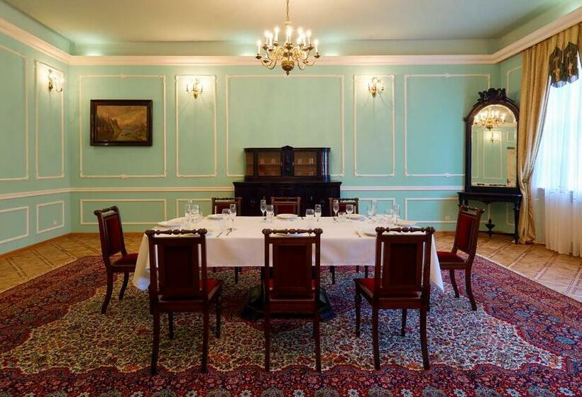 فندق Palac Sieniawa