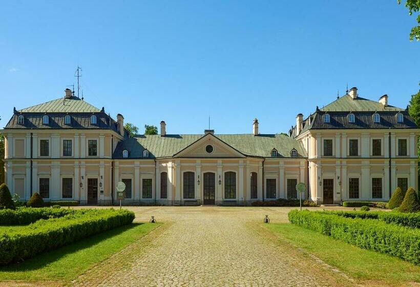 فندق Palac Sieniawa